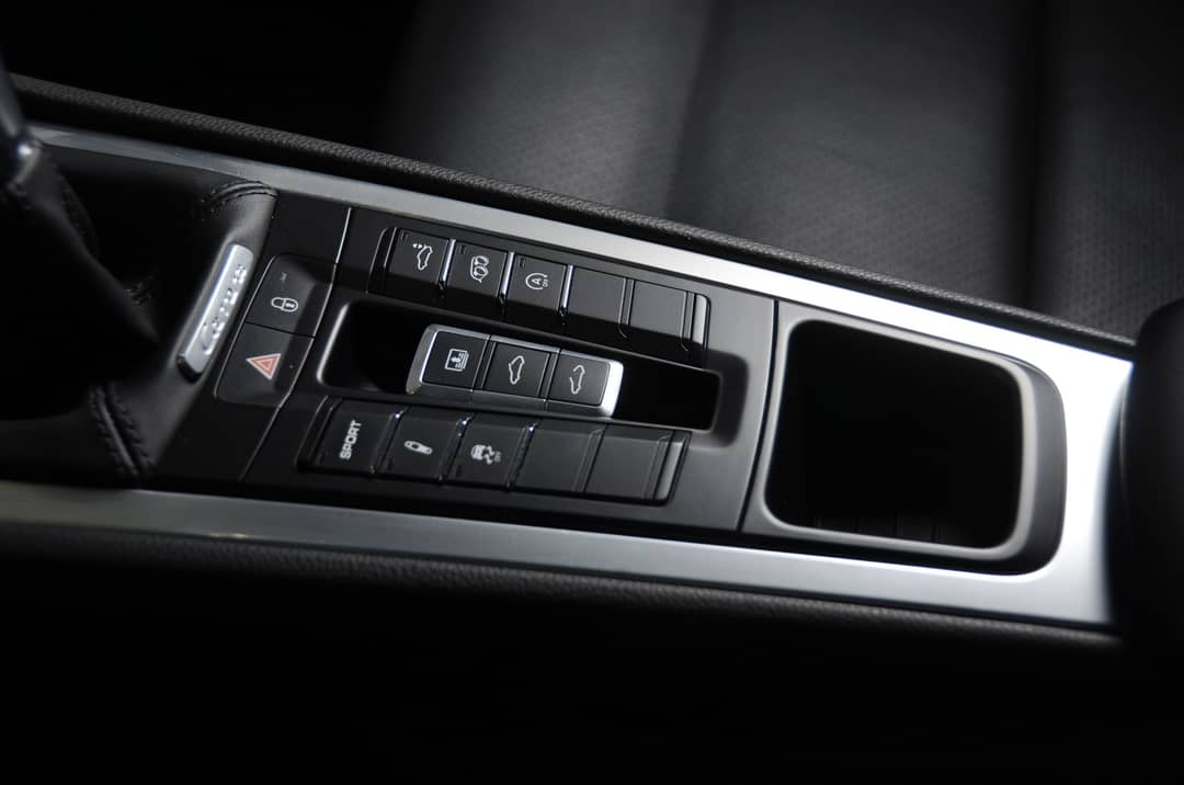 2016 Porsche 911 Carrera 4S — photo 30