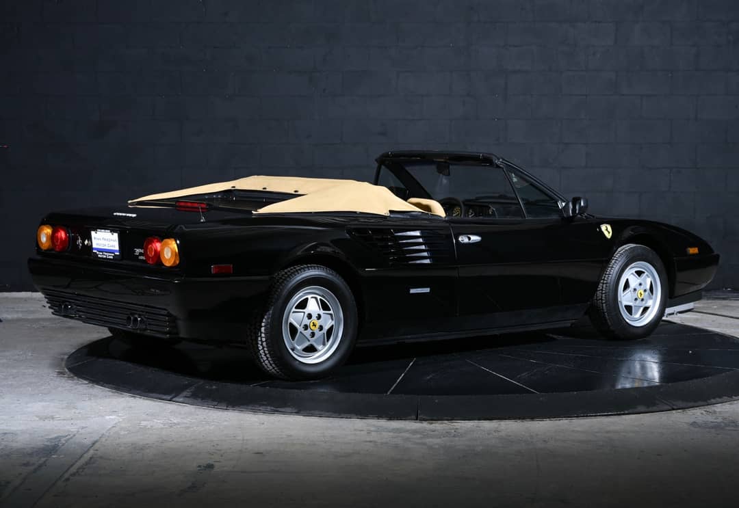 1987 Ferrari Mondial Spider — photo 11