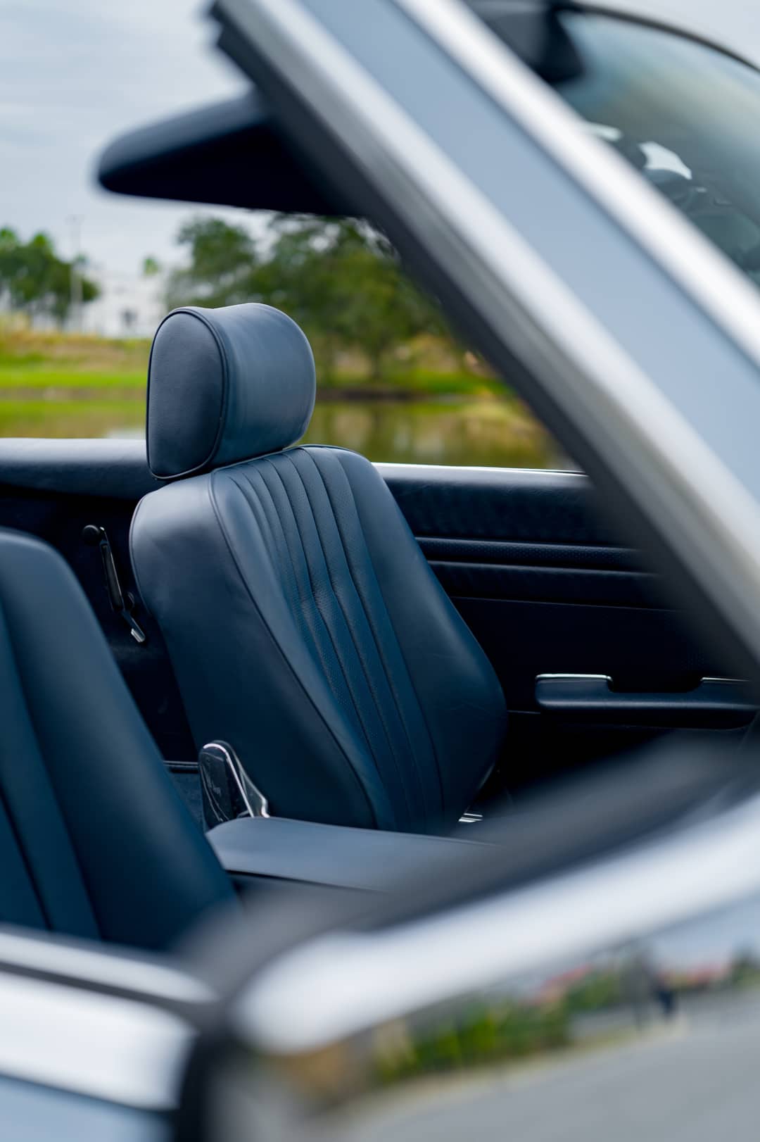 1987 Mercedes-Benz 560-Class 560 SL — photo 88