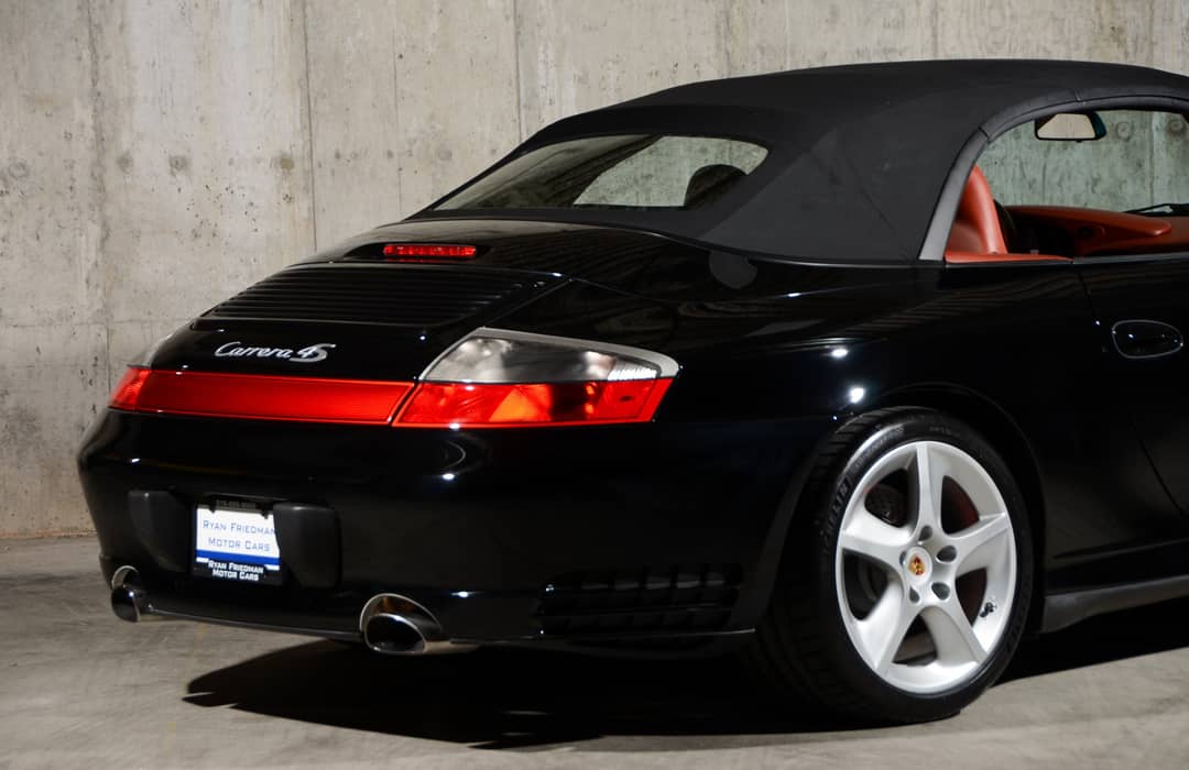 2004 Porsche 911 Carrera 4S — photo 19