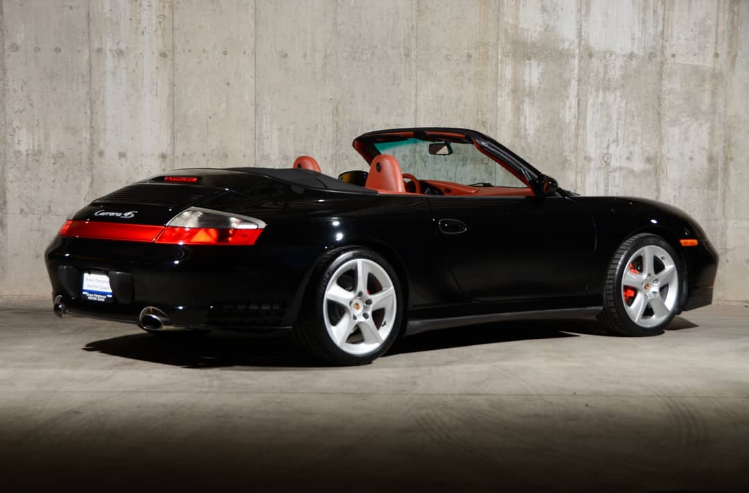 2004 Porsche 911 Carrera 4S — photo 22