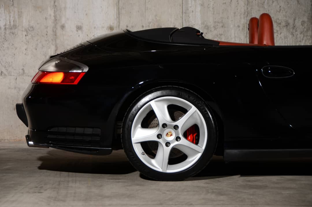 2004 Porsche 911 Carrera 4S — photo 4