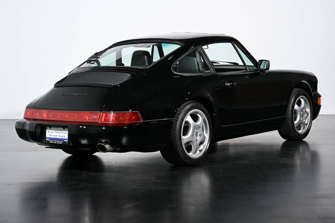 1989 Porsche 911 Carrera 4 — photo 3