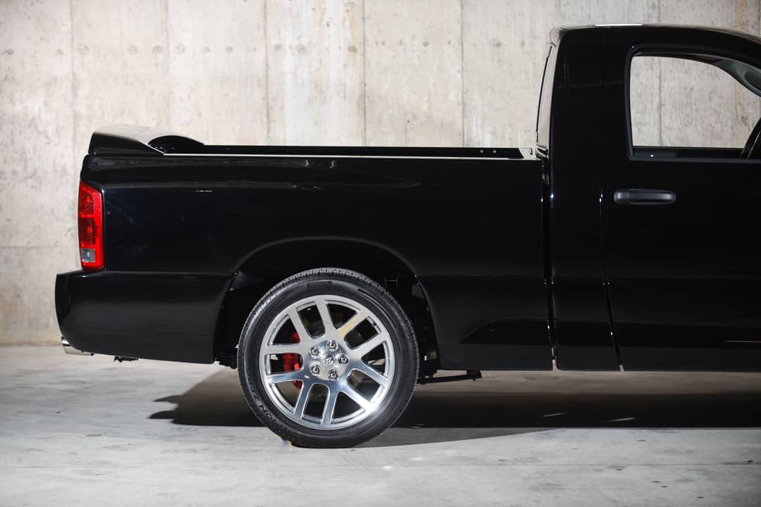 2005 Dodge Ram Pickup 1500 SRT-10 — photo 3