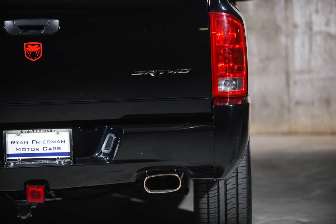 2005 Dodge Ram Pickup 1500 SRT-10 — photo 23