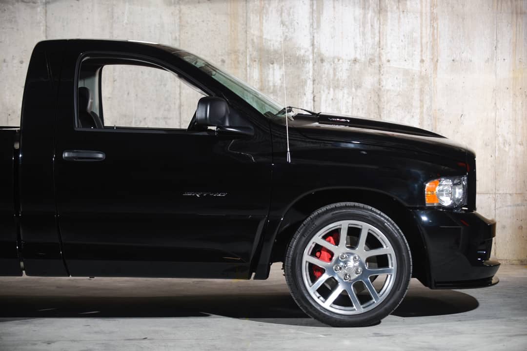 2005 Dodge Ram Pickup 1500 SRT-10 — photo 4