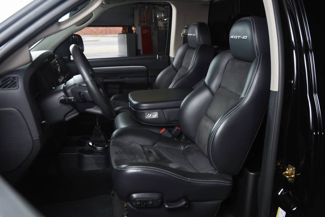 2005 Dodge Ram Pickup 1500 SRT-10 — photo 35