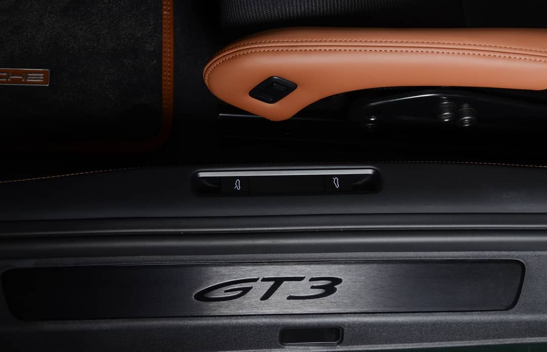 2022 Porsche 911 GT3 Touring — photo 16