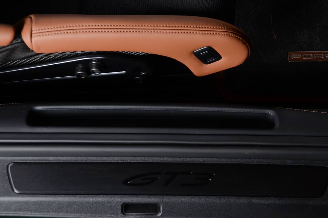2022 Porsche 911 GT3 Touring — photo 32