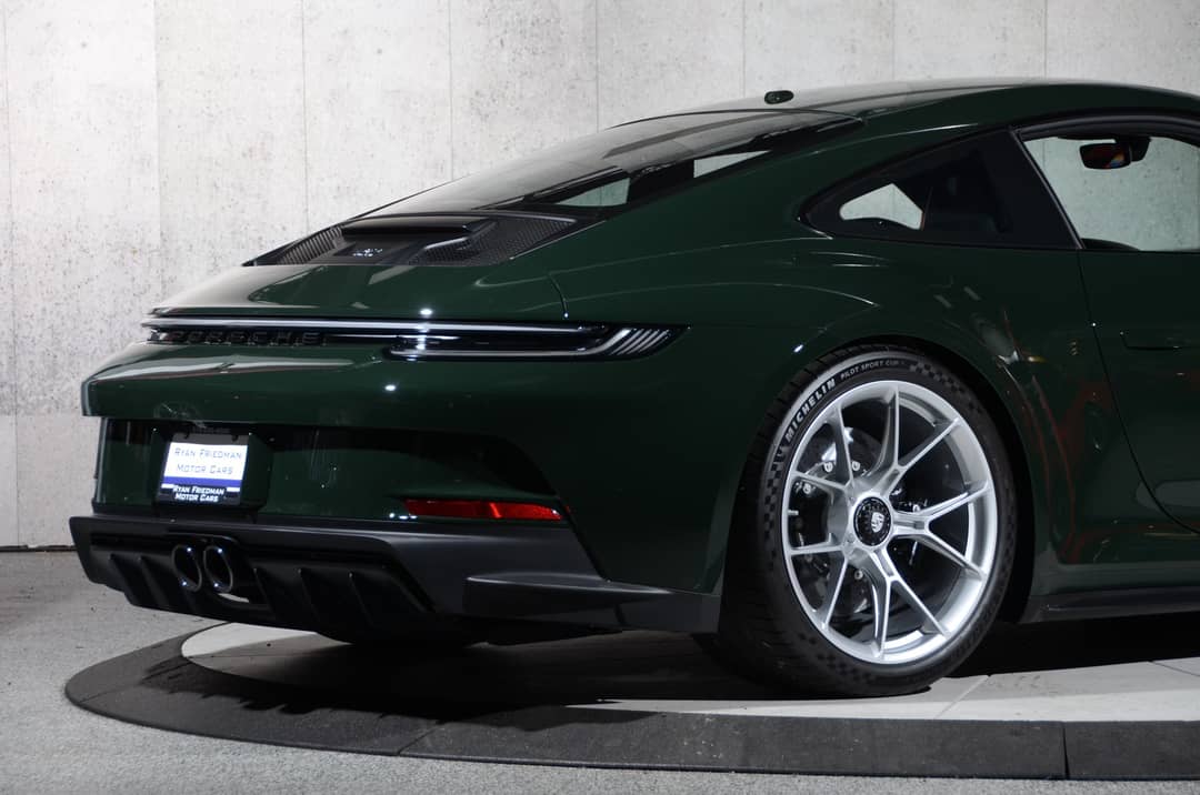 2022 Porsche 911 GT3 Touring — photo 10