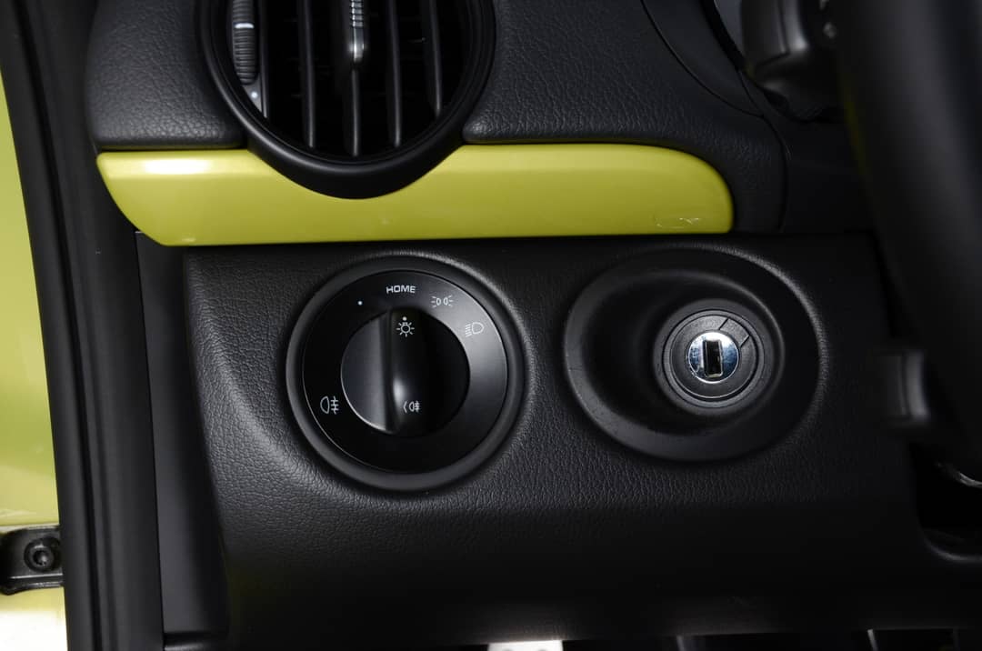 2012 Porsche Cayman R — photo 32