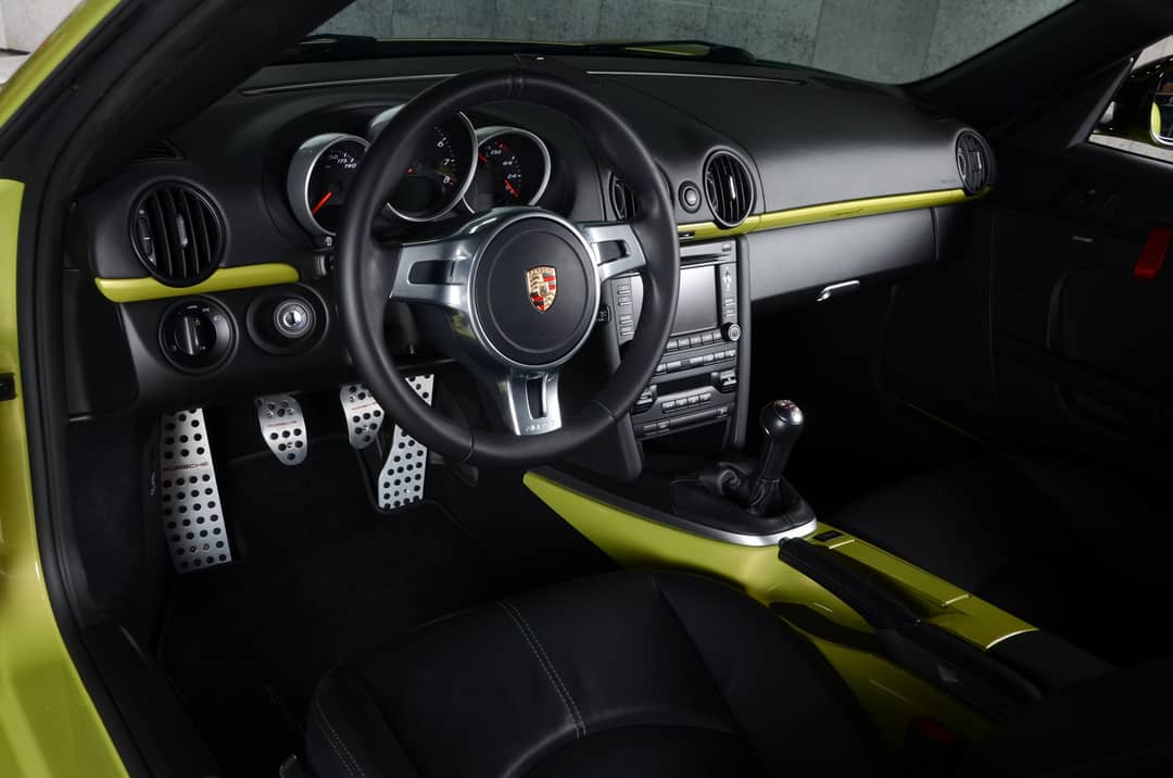 2012 Porsche Cayman R — photo 38