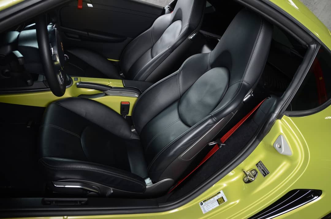 2012 Porsche Cayman R — photo 40