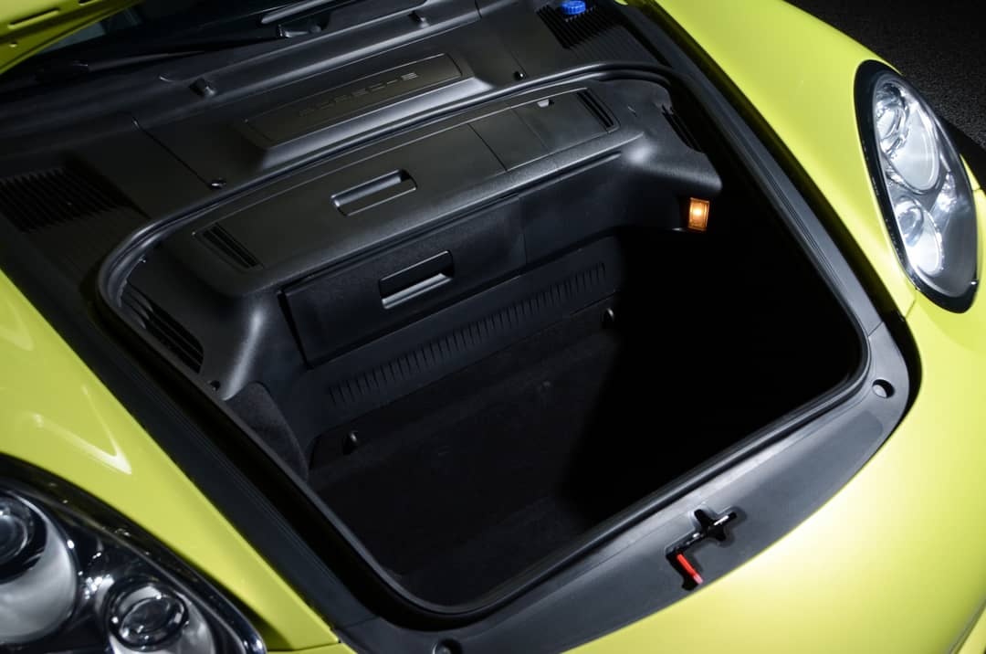 2012 Porsche Cayman R — photo 9