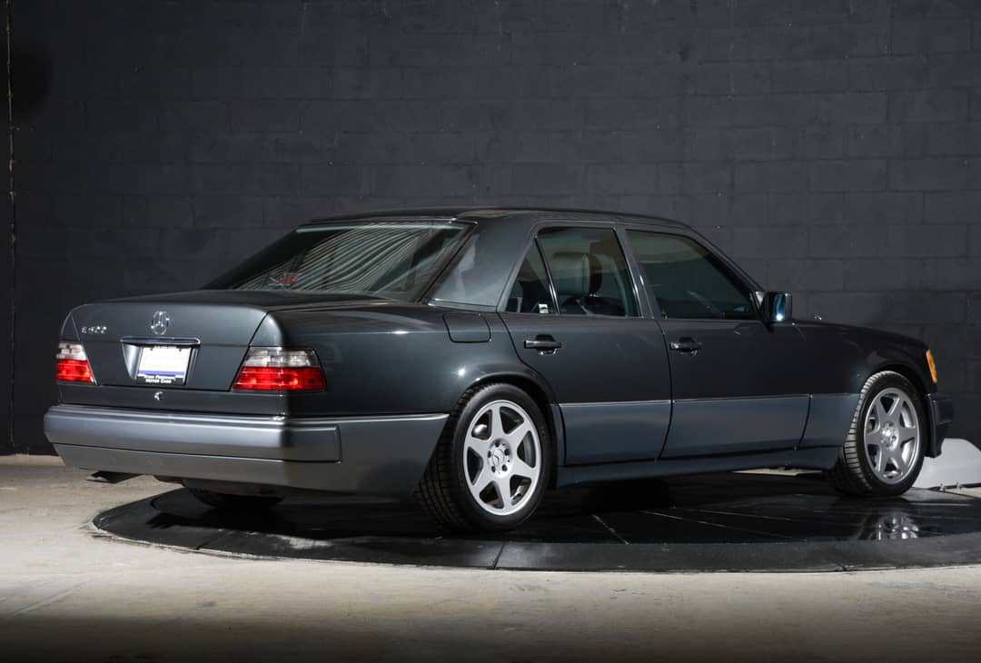 1994 Mercedes-Benz E-Class E 500 — photo 2