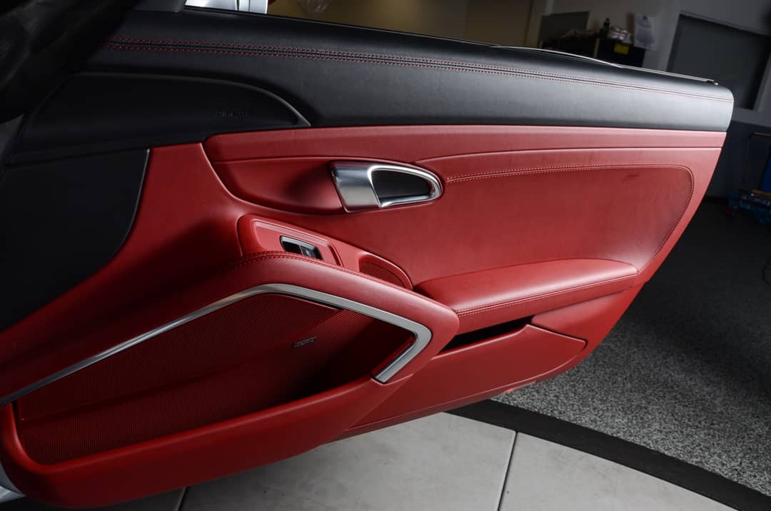 2014 Porsche 911 Turbo S — photo 32