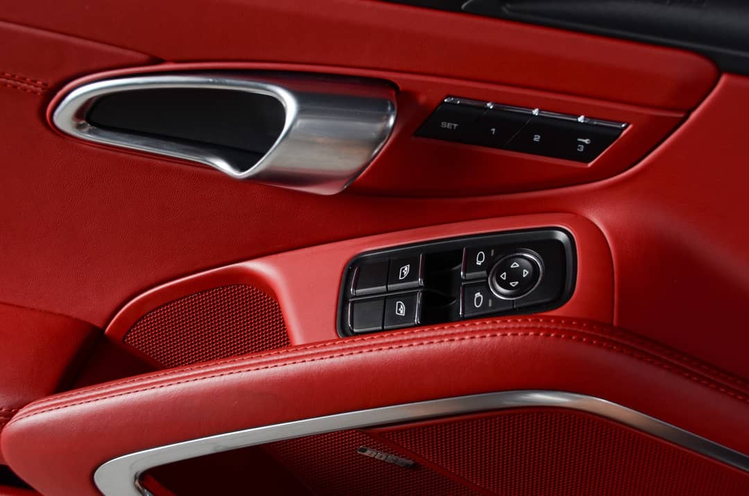 2014 Porsche 911 Turbo S — photo 44
