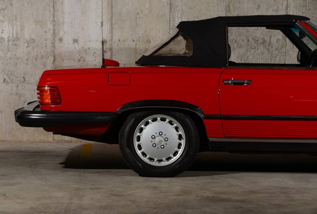 1986 Mercedes-Benz 560-Class 560 SL — photo 15