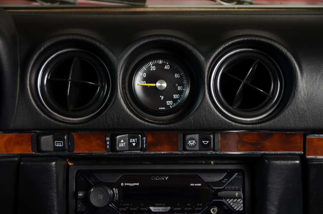 1986 Mercedes-Benz 560-Class 560 SL — photo 26