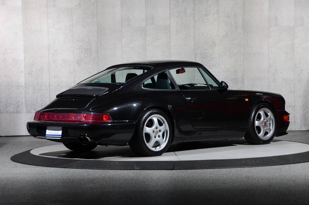 1990 Porsche 911 Carrera 2 Coupe RWD — photo 11