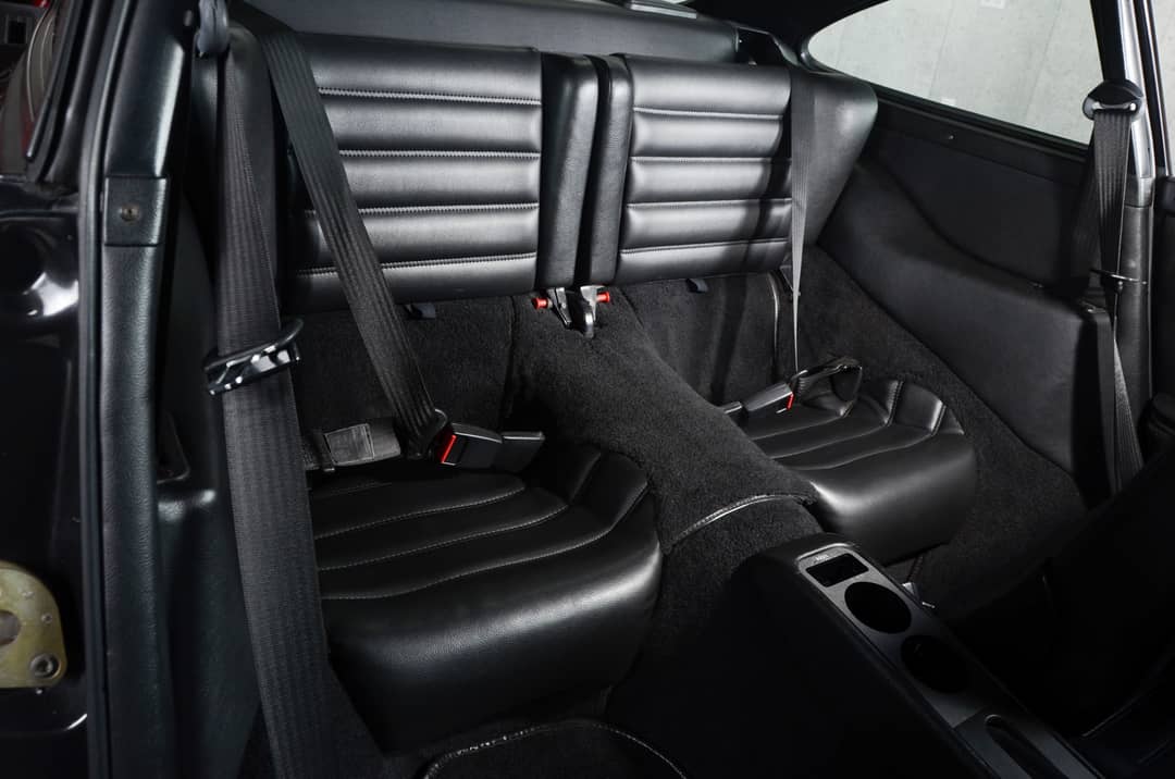 1990 Porsche 911 Carrera 2 Coupe RWD — photo 27