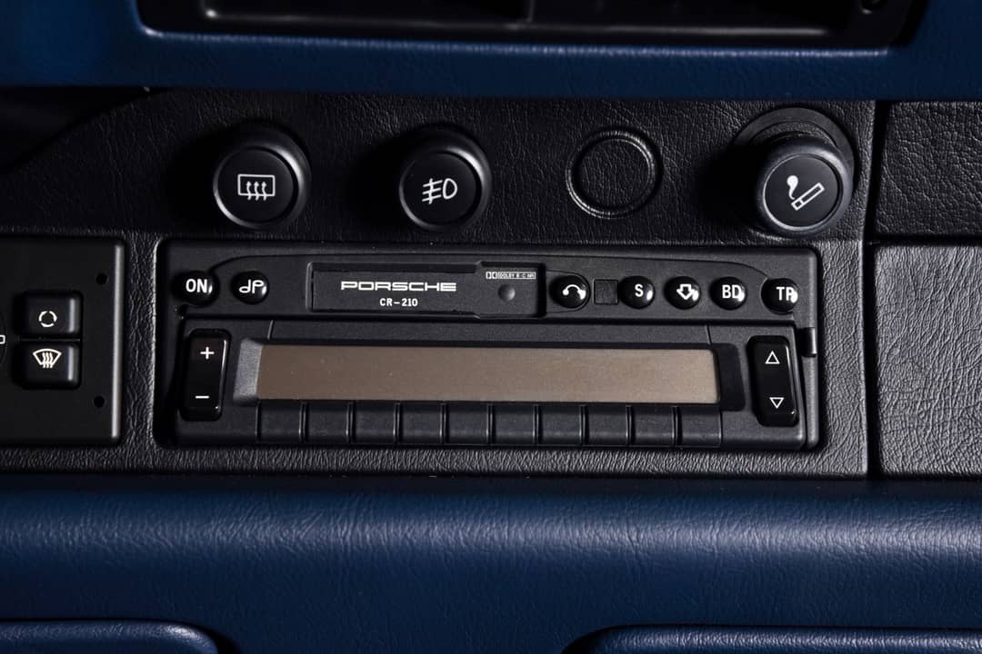 1998 Porsche 911 Carrera 4S — photo 15
