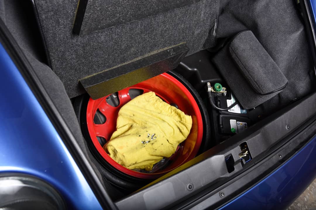 1998 Porsche 911 Carrera 4S — photo 24