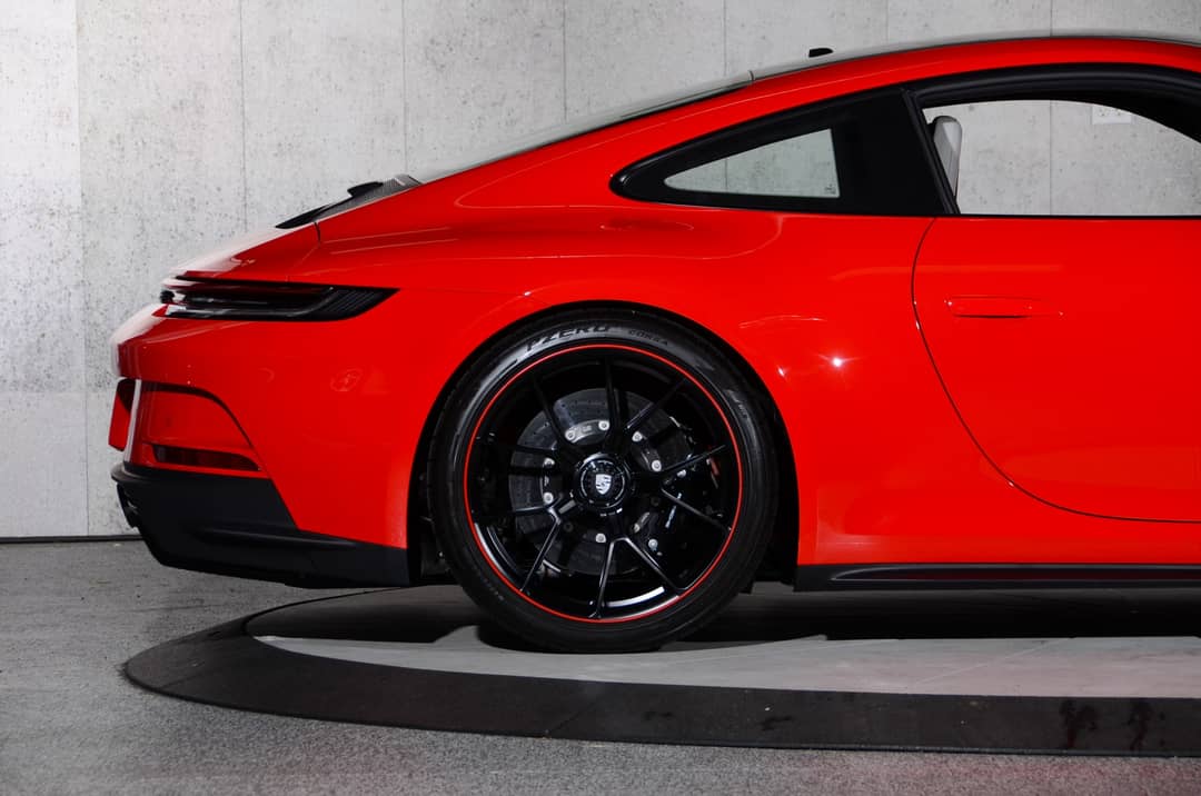 2023 Porsche 911 GT3 Touring — photo 2