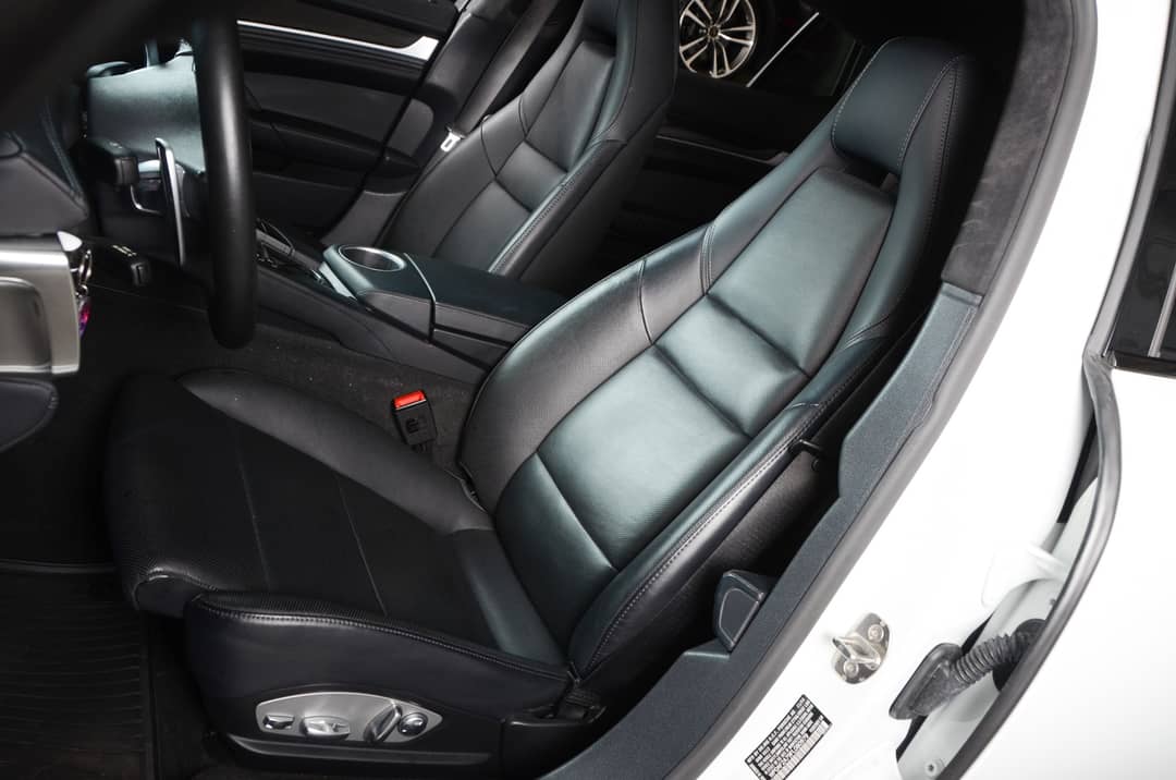 2015 Porsche Panamera GTS — photo 15