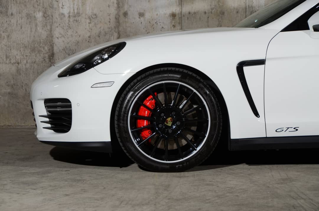 2015 Porsche Panamera GTS — photo 28
