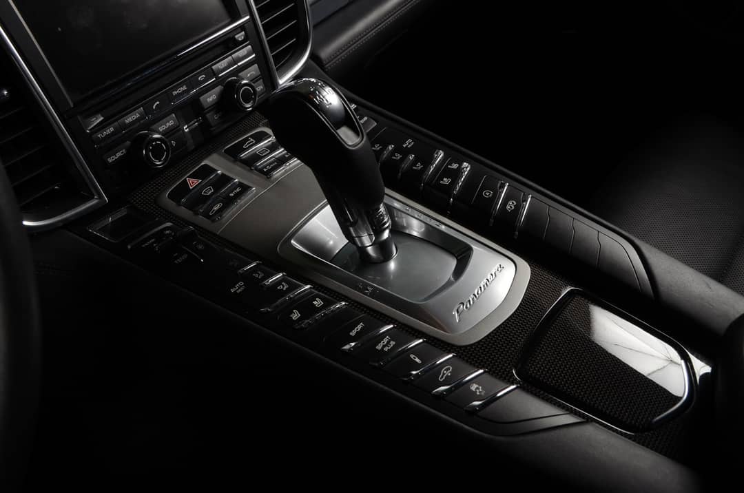 2015 Porsche Panamera GTS — photo 47