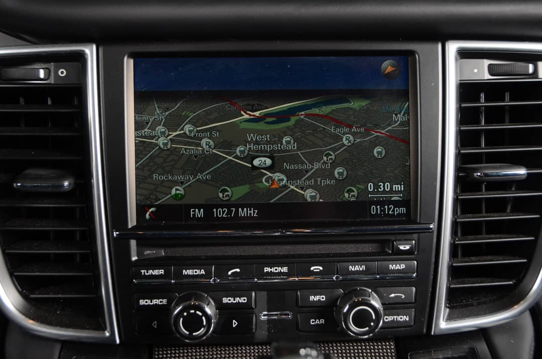 2015 Porsche Panamera GTS — photo 50