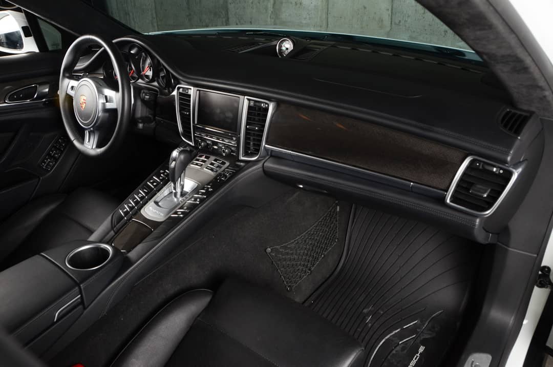 2015 Porsche Panamera GTS — photo 52