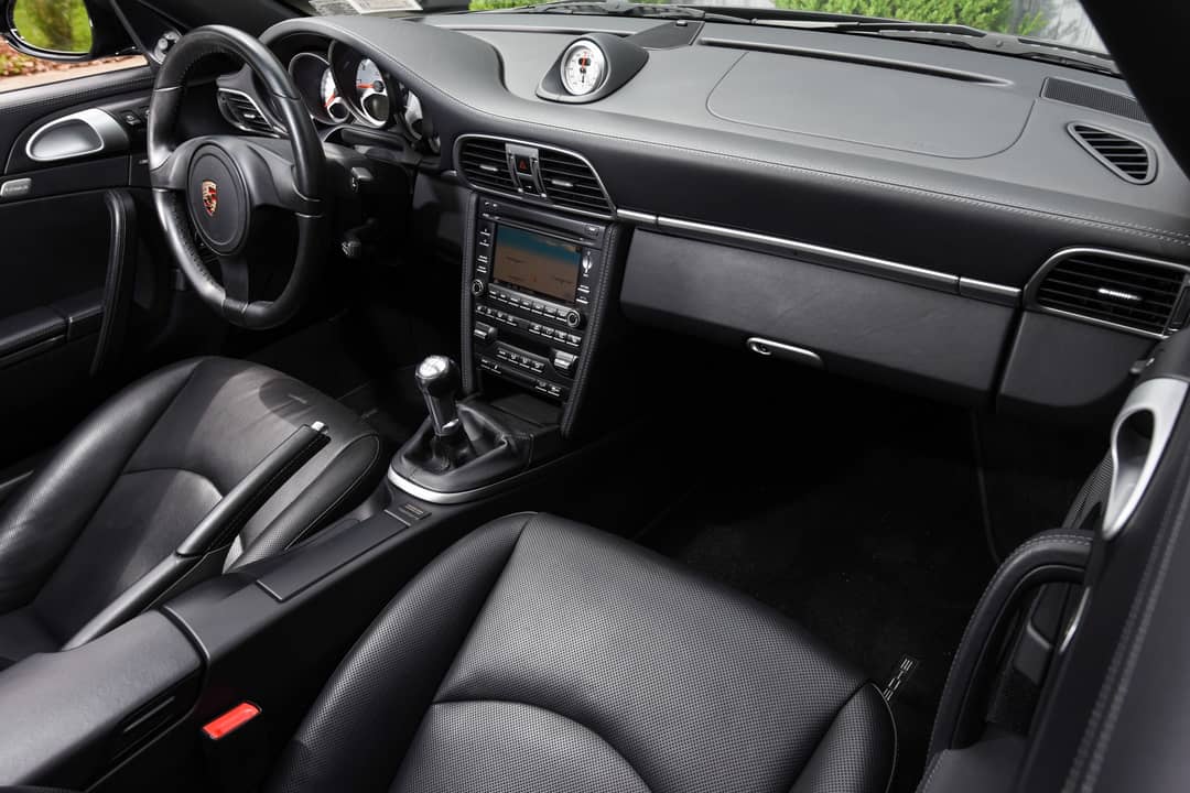 2012 Porsche Turbo — photo 25