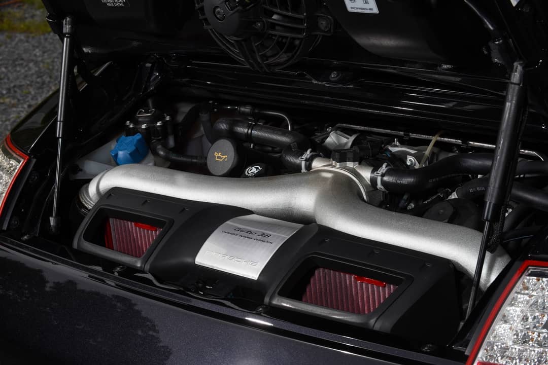 2012 Porsche Turbo — photo 35