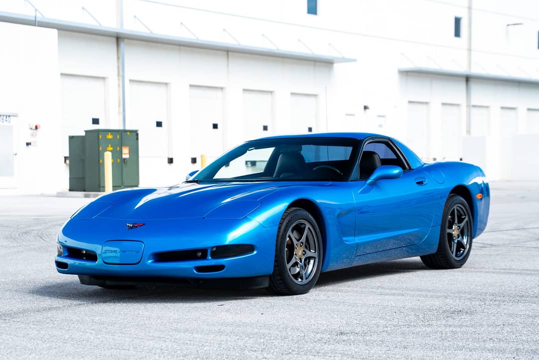 2000 Chevrolet Corvette — photo 2