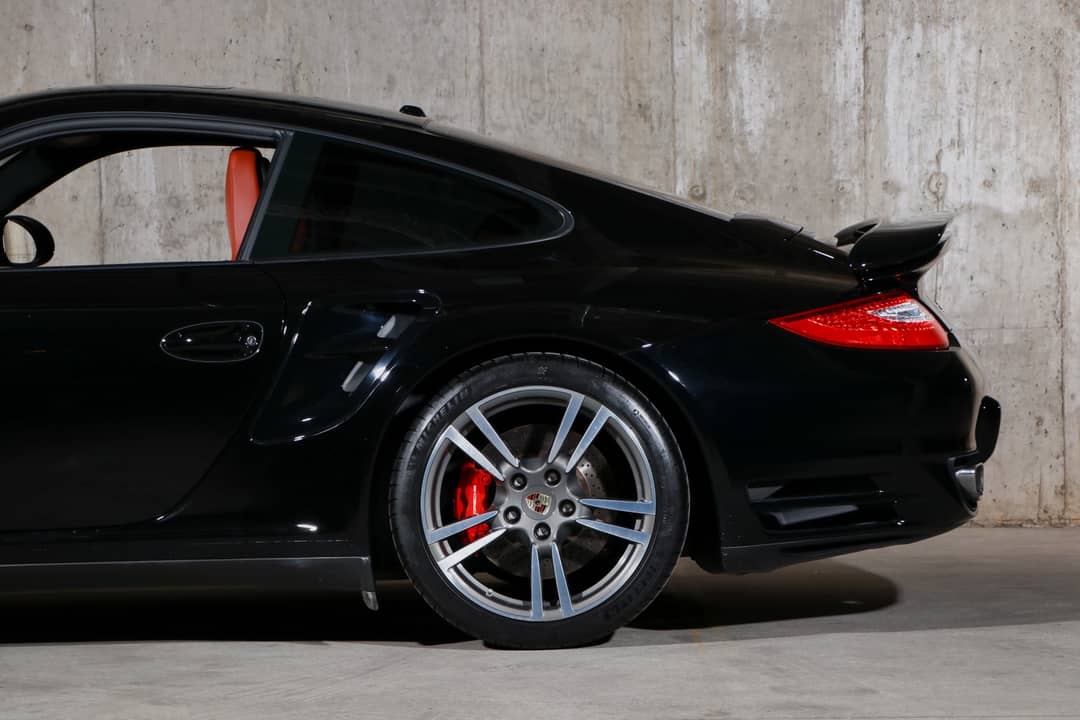 2011 Porsche 911 Turbo — photo 16