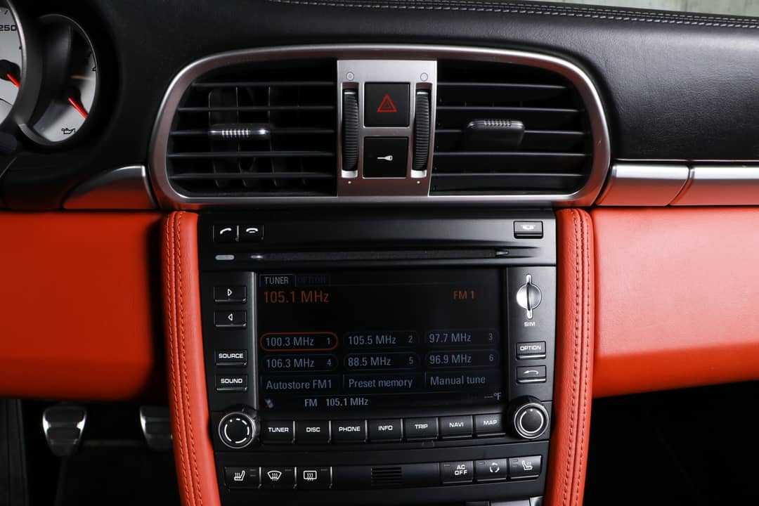 2011 Porsche 911 Turbo — photo 25