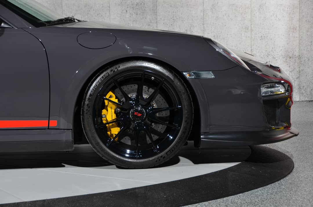 2010 Porsche 911 GT3 RS — photo 22