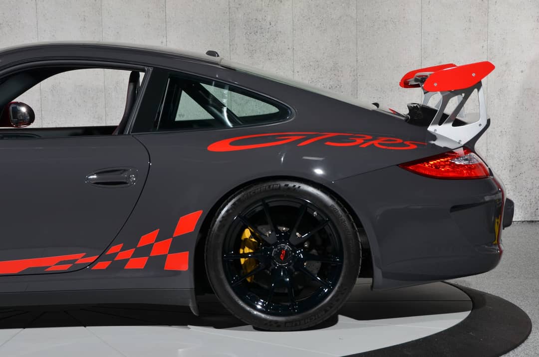 2010 Porsche 911 GT3 RS — photo 27