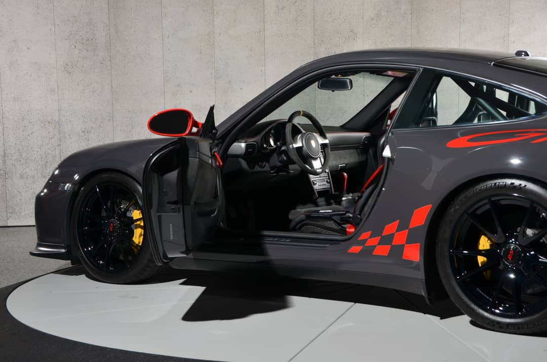 2010 Porsche 911 GT3 RS — photo 28