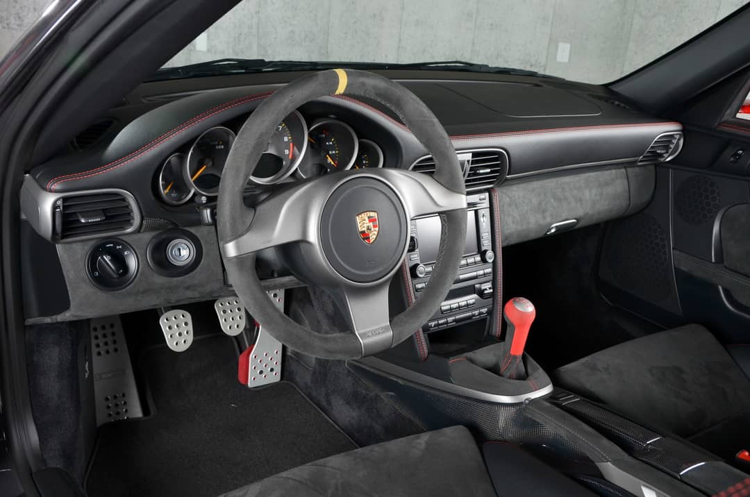 2010 Porsche 911 GT3 RS — photo 29