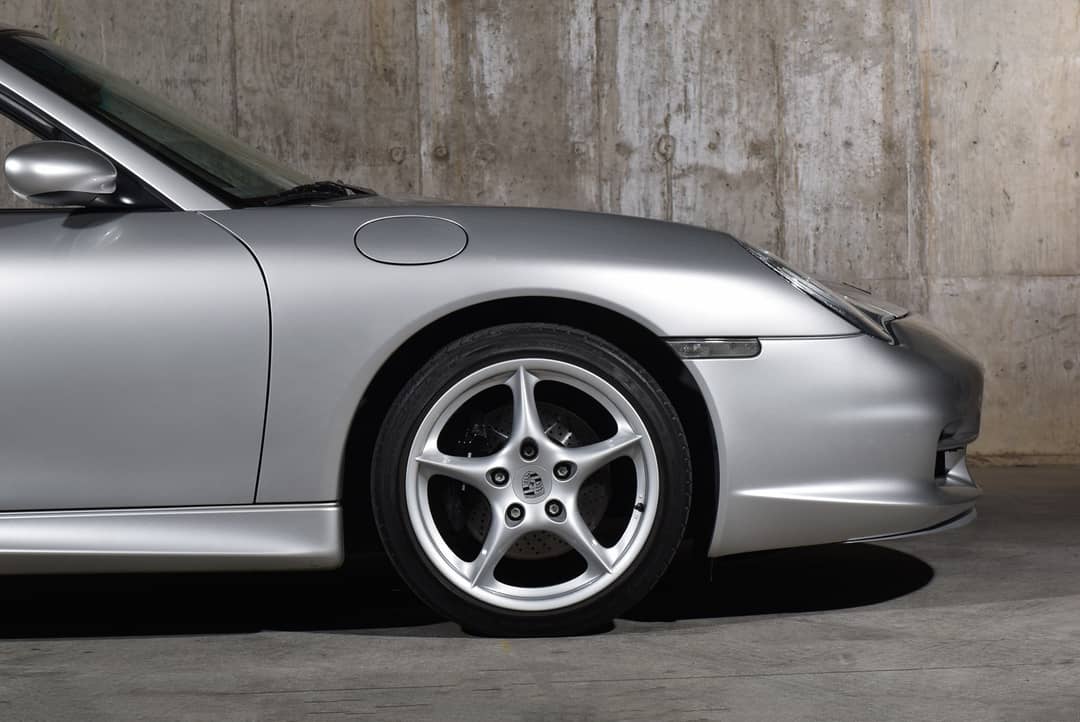 2004 Porsche 911 Carrera — photo 11