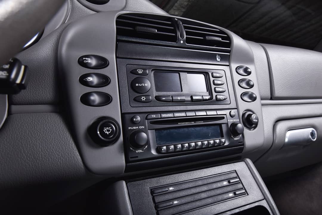 2004 Porsche 911 Carrera — photo 21