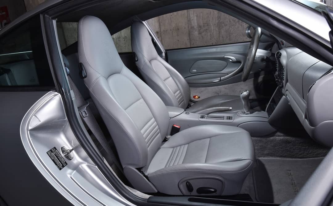 2004 Porsche 911 Carrera — photo 26