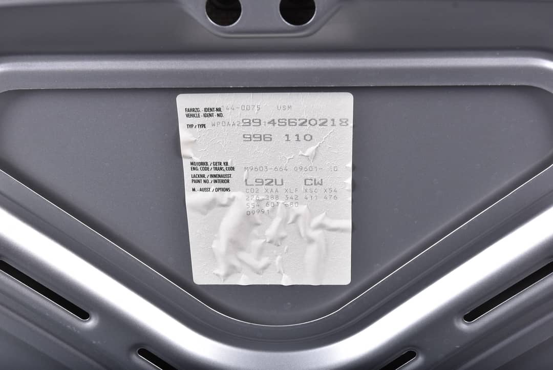2004 Porsche 911 Carrera — photo 27