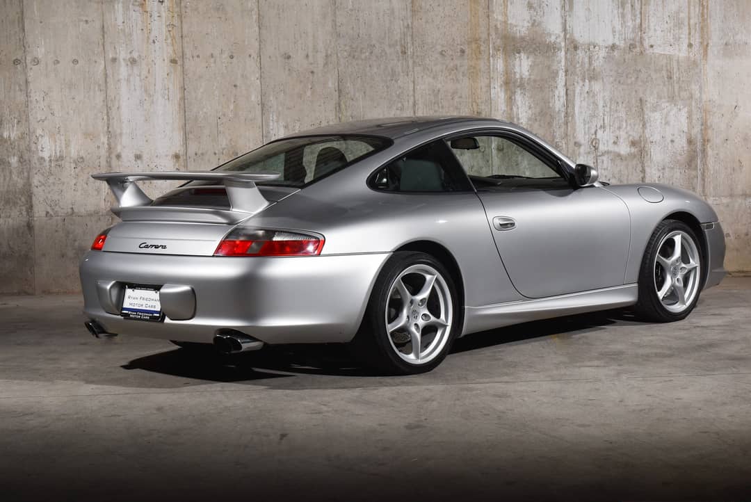 2004 Porsche 911 Carrera — photo 9