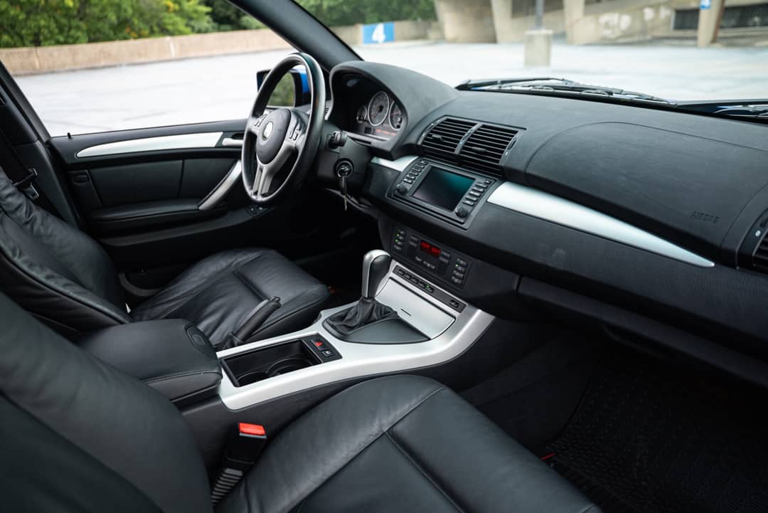 2002 BMW X5 4.6is — photo 14