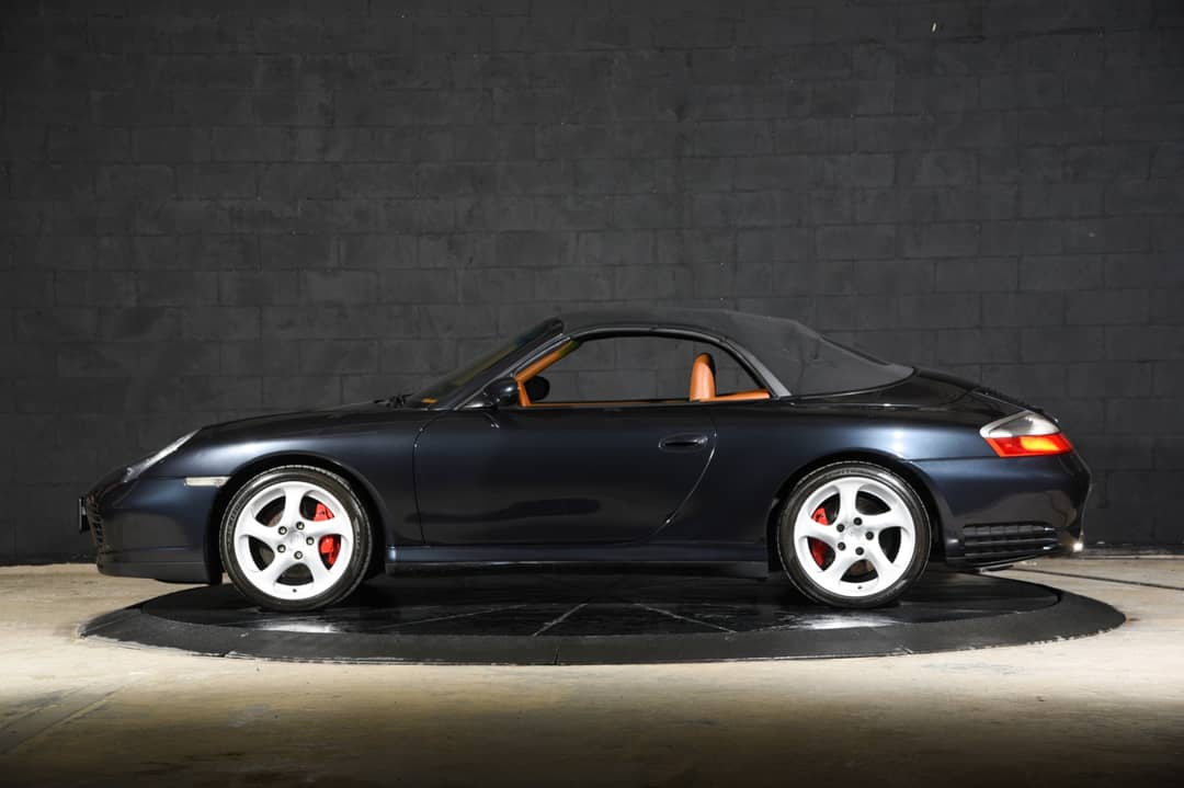 2004 Porsche 911 Carrera 4S — photo 12