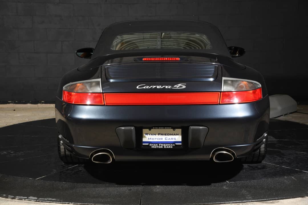 2004 Porsche 911 Carrera 4S — photo 13